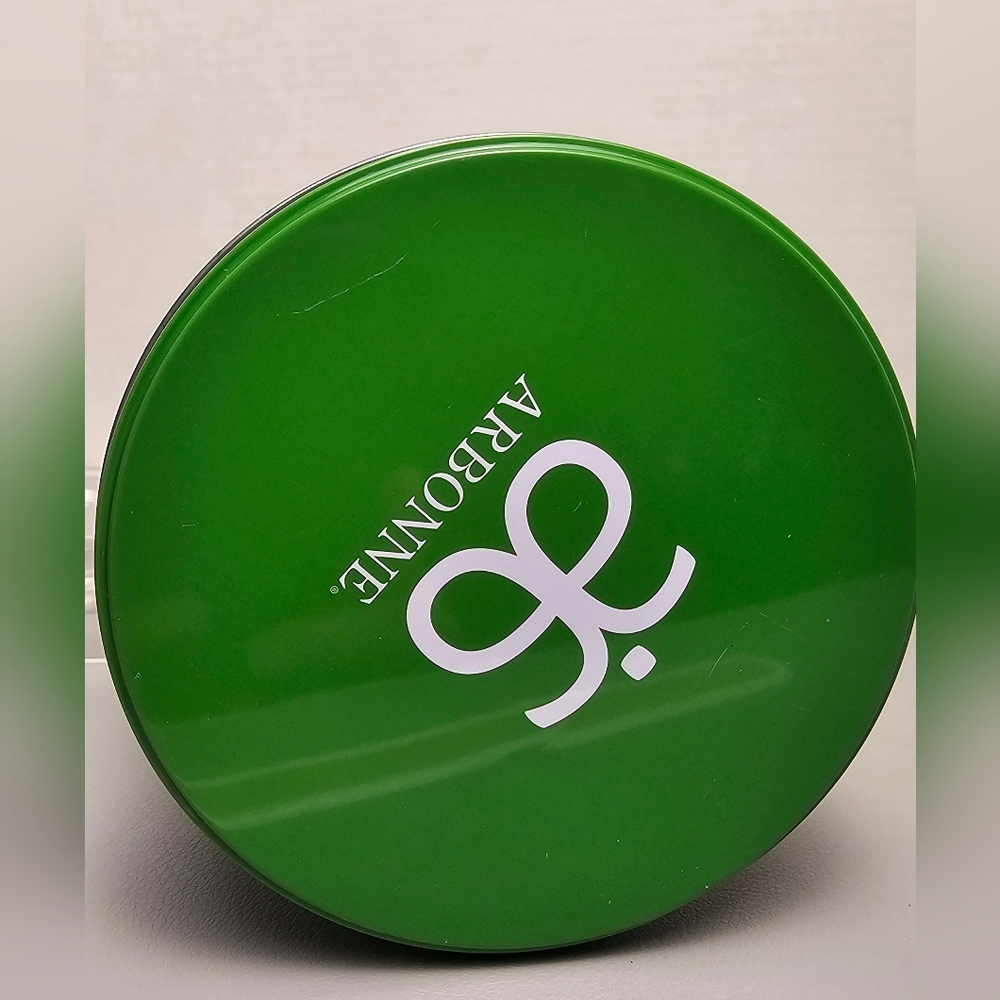 [Arbonne] Signature Green Storage Tin - Picture 2 of 16